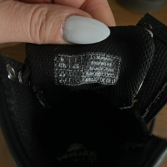 Dr Martens, Delaney baby boots with distressed Union Jack 🇬🇧 print, size 6 - Picture 6 of 6